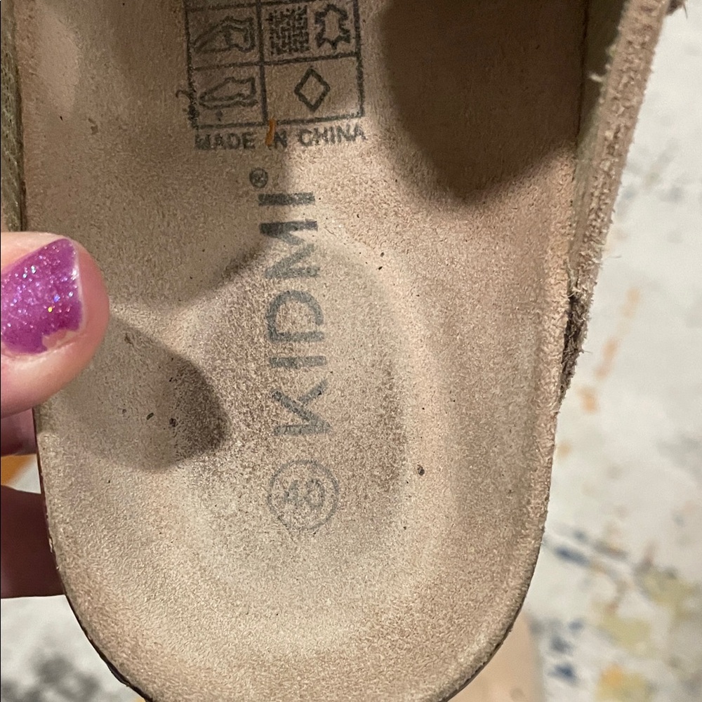 Mules in Tan Suede - Picture 6 of 6